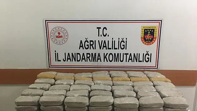 Ağrı'da 74 kilo 400 gram eroin ele geçirildi