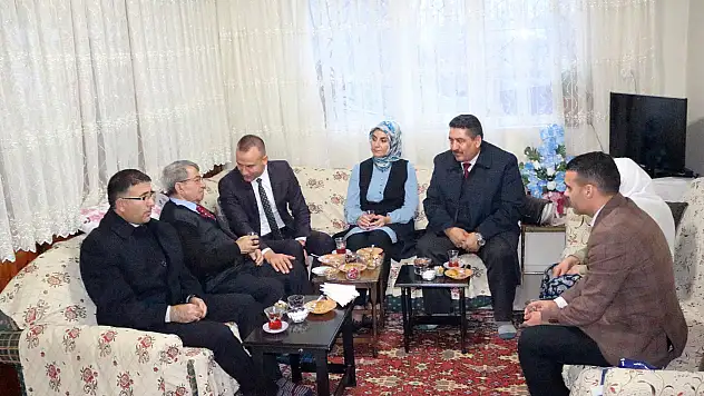 Milli Eğitim Müdürü Tekin'den emekli öğretmene ziyaret