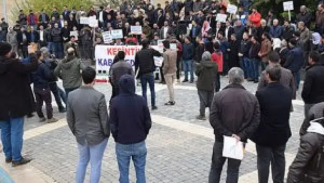 Elektrik için cenaze namazı kıldılar