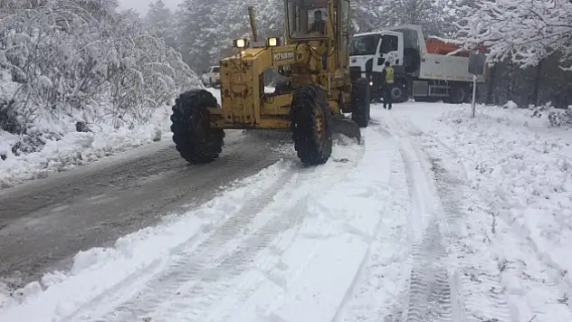 Doğuda kar beklenirken batı illeri beyaz gelinliği giydi