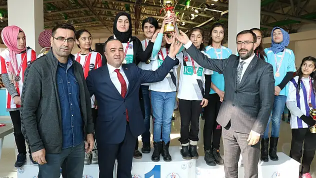 Ağrı'da Dart Turnuvası Sona Erdi
