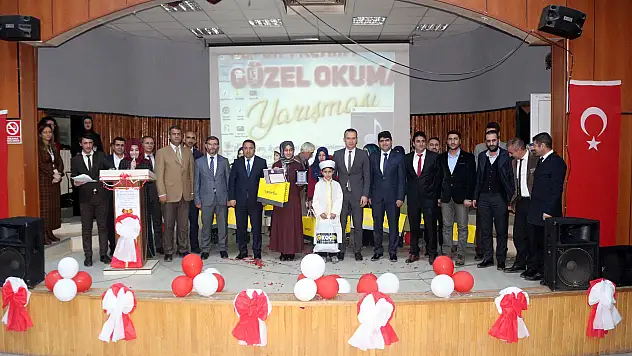 Ağrı'da Kur'an-ı Kerim'i yüzünden güzel okuma yarışmaları