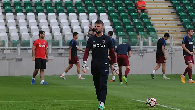 Efsane kaleci ile yollar ayrıldı