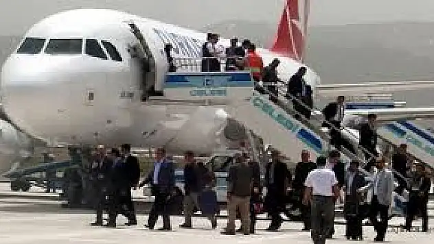 Ağrı-İstanbul uçak seferleri iptal edildi