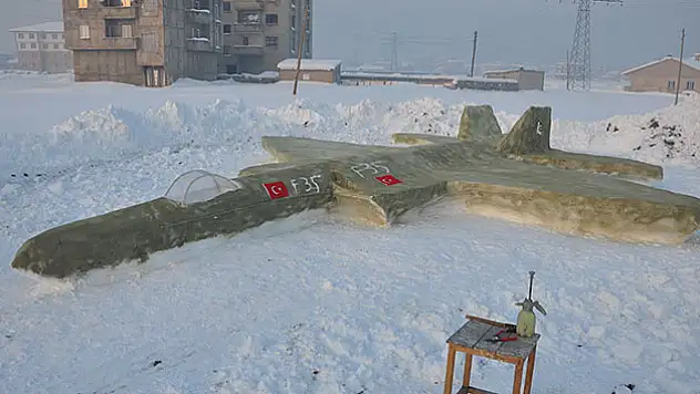 Kardan F-35 savaş uçağı