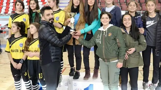 Ağrı'da Futsal İl birinciliği müsabakaları