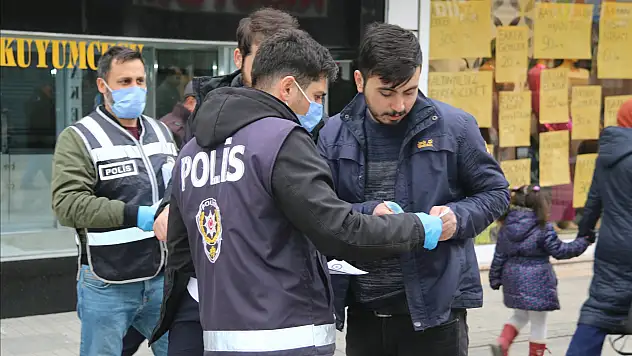 Ağrı İl Emniyet Müdürlüğünden Korona Virüse Yönelik Bilgilendirme Çalışmaları
