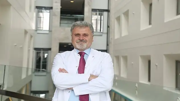 Safra ve pankreas kanalı hastalıkları için 'ERCP' yöntemi