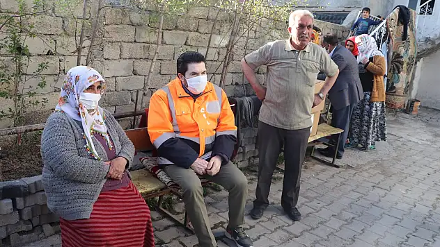 Başkan Sayan, her gün Vefa Sosyal Destek Grubu adına çalışıyor