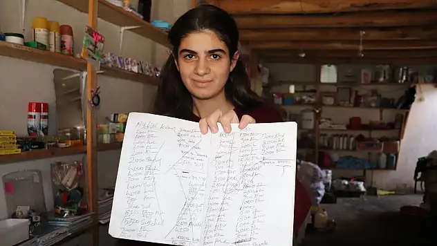 Ağrı'da hayırseverler 3 bakkalın veresiye defterini satın aldı