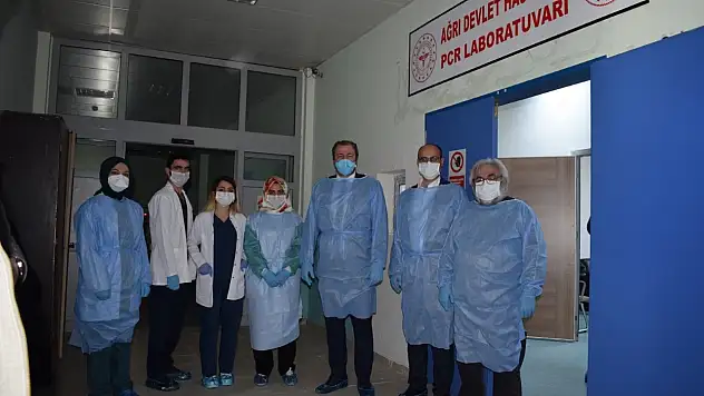 İl Sağlık Müdürü Kurnaz, Ağrı'da açılan PCR laboratuvarını ziyaret etti