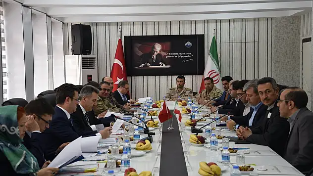 Ağrı'da iki ülke kritik toplantı