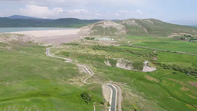 Ağrı'da 176 bin 210 dekar tarım arazisi sulanmaya başladı