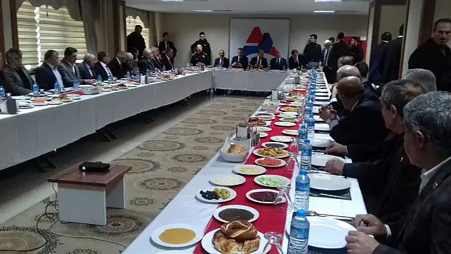 Başbakan Yardımcısı Fikri Işık'ın Ağrı programı sona erdi