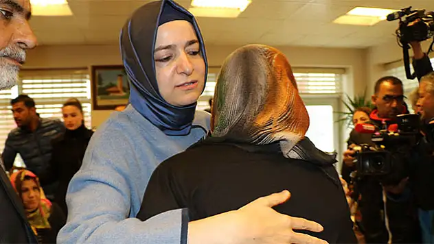 Bakan Kaya, şehit ailelerini unutmadı