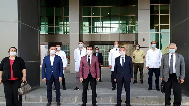 AİÇÜ Rektörü Karabulut,  Devlet Hastanesini Ziyaret Etti