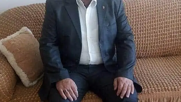 Ağrılı imam Koronavirus nedeni ile hayatını kaybetti