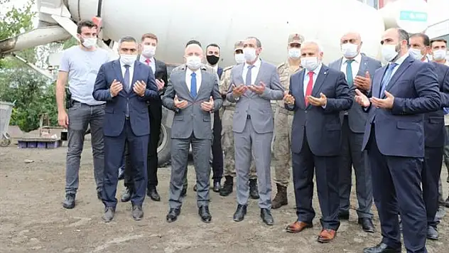 Tutak'ta yatılı Kur'an Kursunun temeli dualarla atıldı