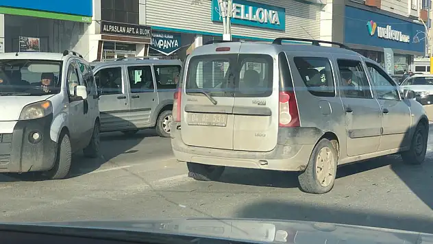 Ağrı'da dönüş yolları kazalara sebep oluyor
