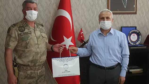 İl Jandarma Komutanı Özkul'dan Müftü Topçu'ya veda ziyareti