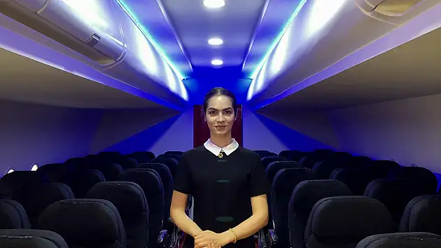 AİÇÜ'de Sivil Havacılık Meslek Yüksekokulu Mock-up simülasyon sınıfı açıldı