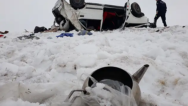 Ağrı'da trafik kazası: 2 ölü, 4 yaralı