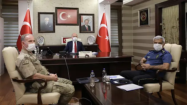 Bakan Soylu, Ağrı Valisi Dr. Osman Varol'la görüştü