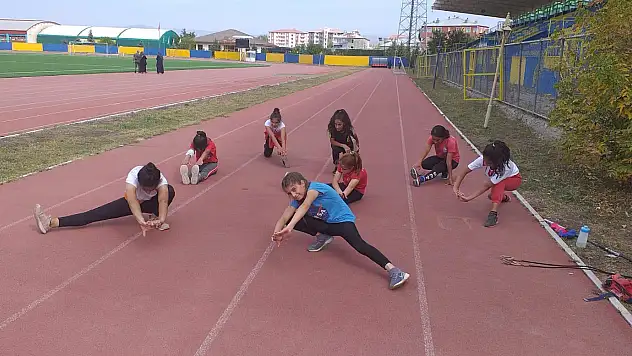 Ağrılılar spor yapmak için stadyuma akın ediyor