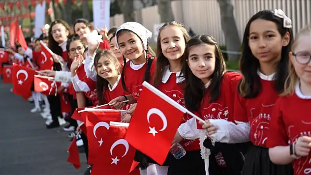 Okullarda ikinci dönem bayrak temasıyla başlayacak