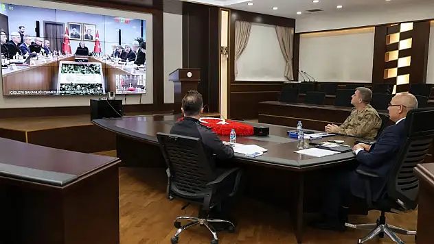 81 ilin katıldığı yeni yıl tedbirleri toplantısına Ağrı da katılım sağladı