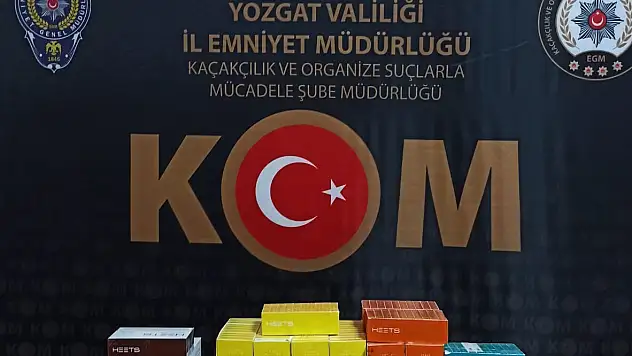 Ağrı otobüsünde 830 paket kaçak elektronik sigara kartuşu ele geçirildi