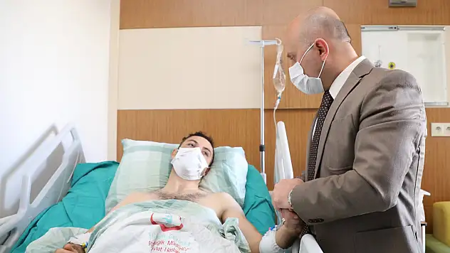 Vali Varol yaralı askeri ziyaret etti