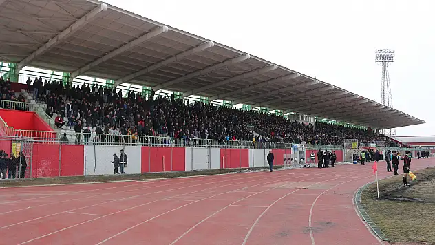 Ağrı 1970 Spor şampiyonluğu erteledi