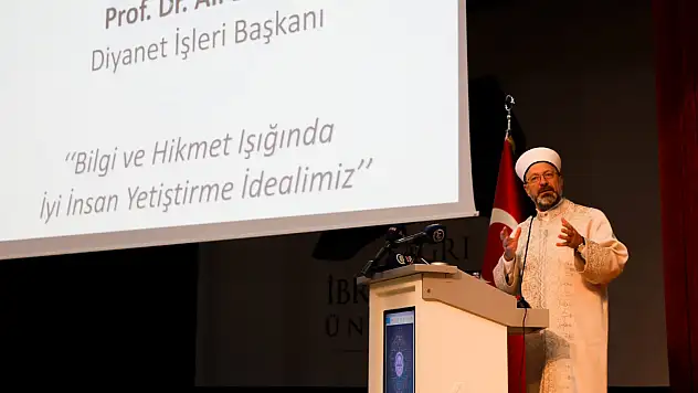Erbaş, Ağrı'da akademisyenlere ve medrese hocalarına seslendi
