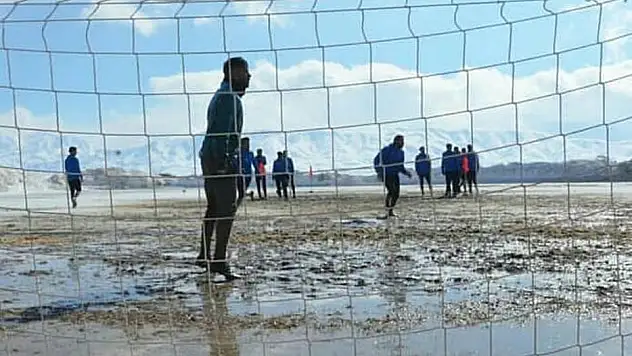 Ağrıspor Zorlu Yüksekova Deplasmanında