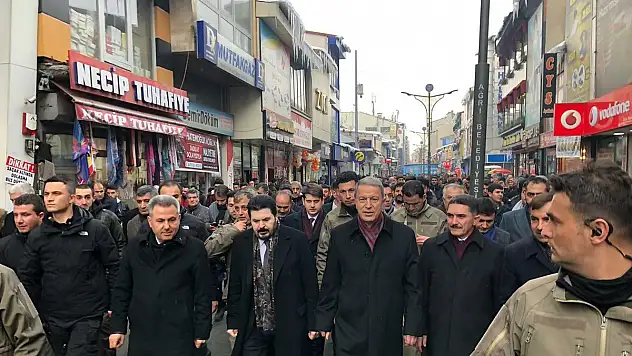 Milli Savunma Bakanı Akar'ın Ağrı ziyareti