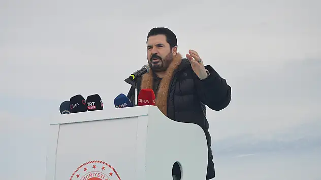 Savcı Sayan: 'Teröre karşı başımızı Ağrı Dağı gibi dik tutalım'
