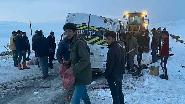 Diyadin'de trafik kazası 5 yaralı