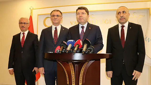 Adalet Bakanı Tunç Van'da konuştu: Terörsüz Türkiye'nin şafağındayız