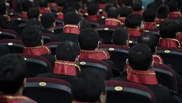 Adalet Bakanlığı'ndan 1000 Kişilik DevAlım: Sınav Takvimi ve Kritik Detaylar Açıklandı!