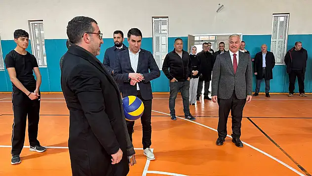 Adem Çalkın'dan Kağızman Gençlik Merkezi'ne Ziyaret