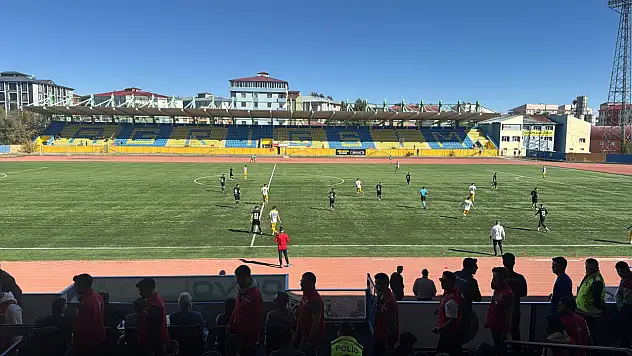 Ağrı 1970 Spor evinde berabere kaldı