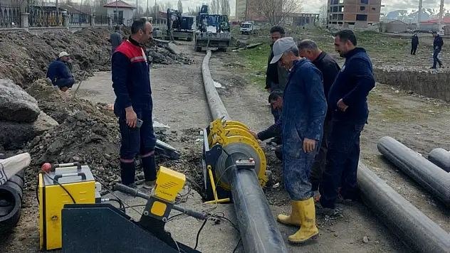 Ağrı Belediyesi altyapı çalışmalarını sürdürüyor