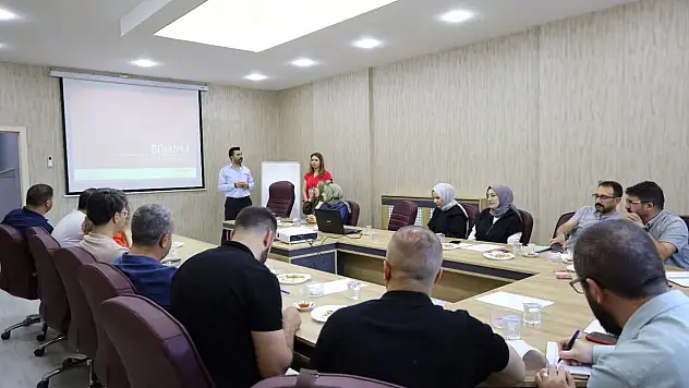 Ağrı'da 3 günlük Psikososyal Destek Eğitimi başladı