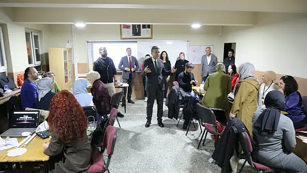 Ağrı'da 30 öğretmen ilk kez Harezmi eğitimi aldı