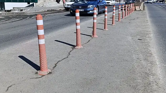 Ağrı'da ara yollar kapatıldı trafik düzene girdi
