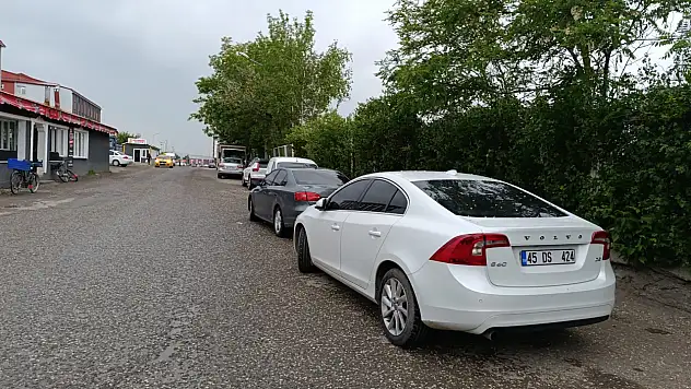 Ağrı'da araç sayısı artıyor, trafik keşmekeşi derinleşiyor