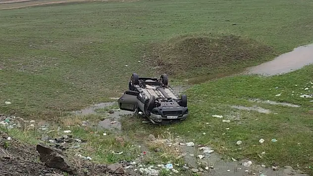 Ağrı'da araç takla attı: 2 yaralı kurtarıldı