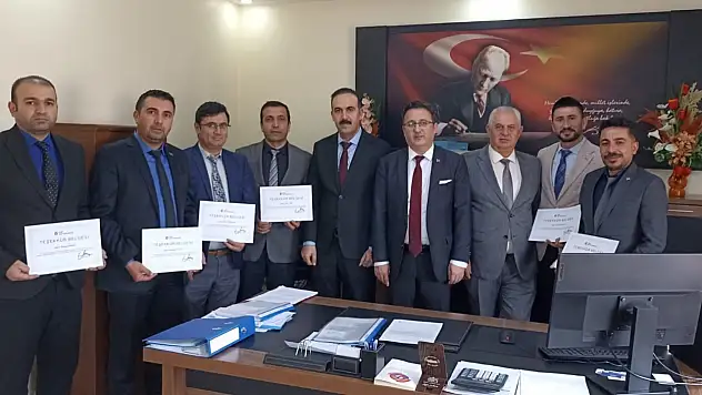 Ağrı'da başarılı personele Teşekkür Belgesi