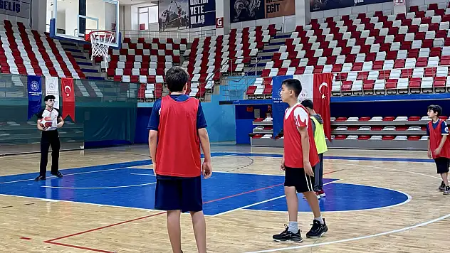 Ağrı'da basketbol heyecanı sona erdi